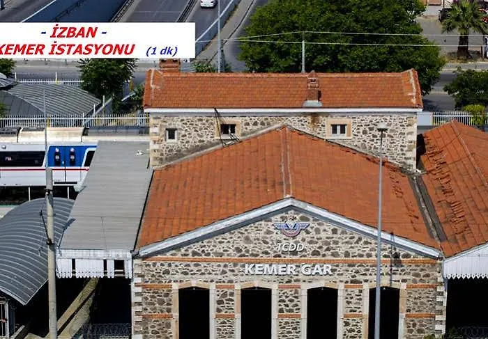 Kocaman Σμύρνη